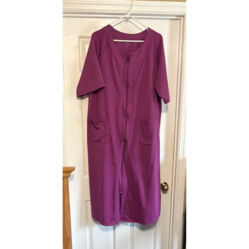 Dreams & Co Women's Purple Solid Zip Front Short Sleeve Long Robe w/ Pockets 1X - Picture 2 of 6